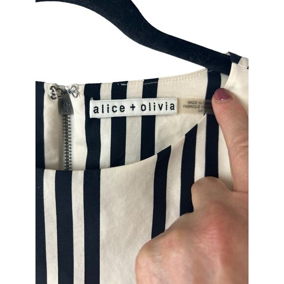 ALICE AND OLIVIA Bernice Ruffle-trimmed Striped Cotton Top In Variegated Stripe - Picture 5 of 8